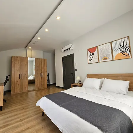Apartment New Flat&large Living Space 2-3 Near By Lara *