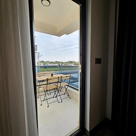 New Flat&large Living Space 2-3 Near By Lara Antalya