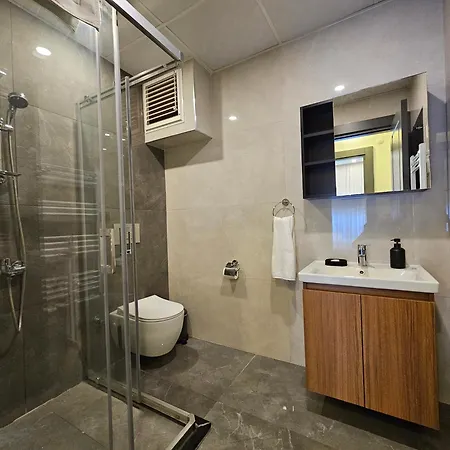 New Flat&large Living Space 2-3 Near By Lara Apartament Antalya