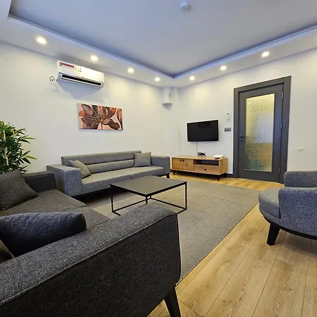 New Flat&large Living Space 2-3 Near By Lara *